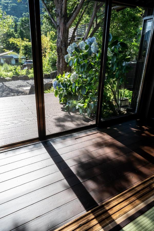 Livegrace House Lake Saiko 西湖古民家 Γιαμανάσι Εξωτερικό φωτογραφία